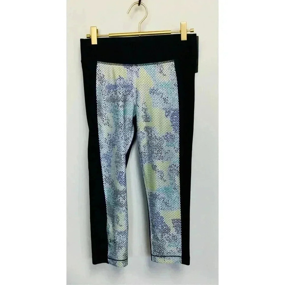 NWT Under Armour Womens Black Multicolor Compression HeatGear Leggings Medium - Picture 1 of 15